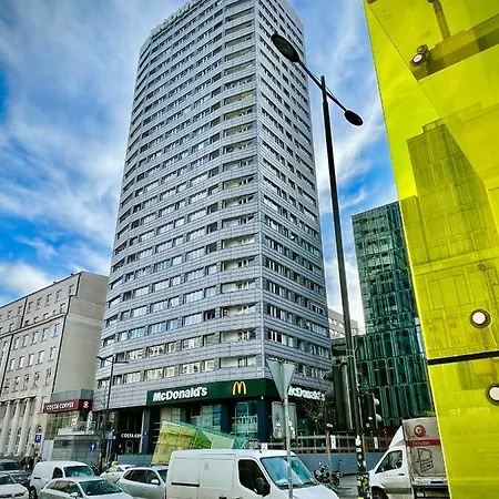 Super Blue ścisłe Centrum Dwie Linie Metra Netflix Wifi 300 Mbs Panorama Miasta Apartament